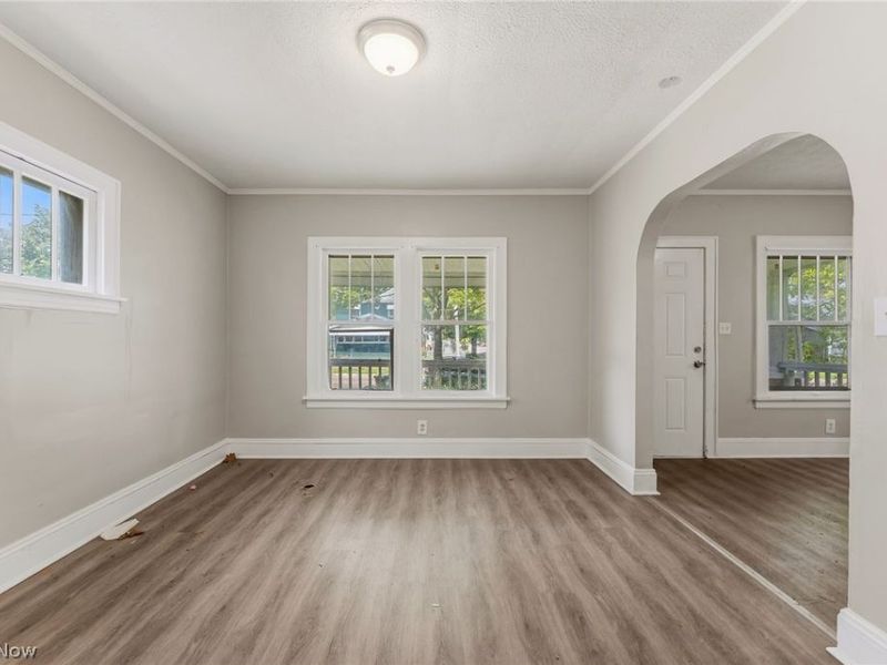 974 Lovers Lane, Akron, OH 44306 Photo 9