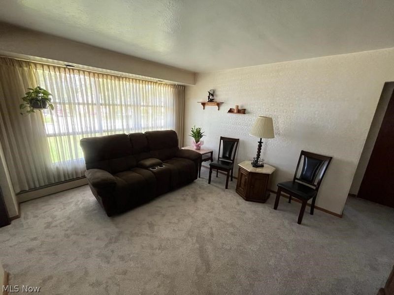 6402 Dora Boulevard, Independence, OH 44131 Photo 3