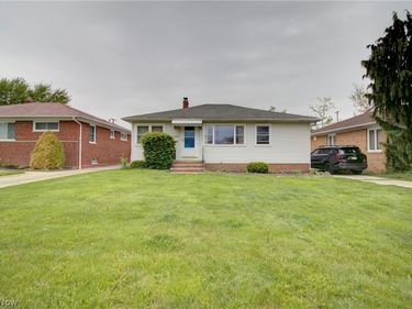 2118 Brookdale Avenue, Parma, OH 44134
