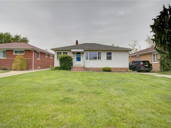 2118 Brookdale Avenue , Parma, OH 44134