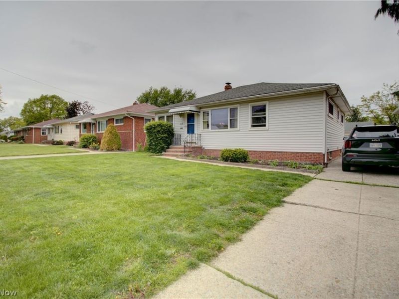2118 Brookdale Avenue, Parma, OH 44134 Photo 3