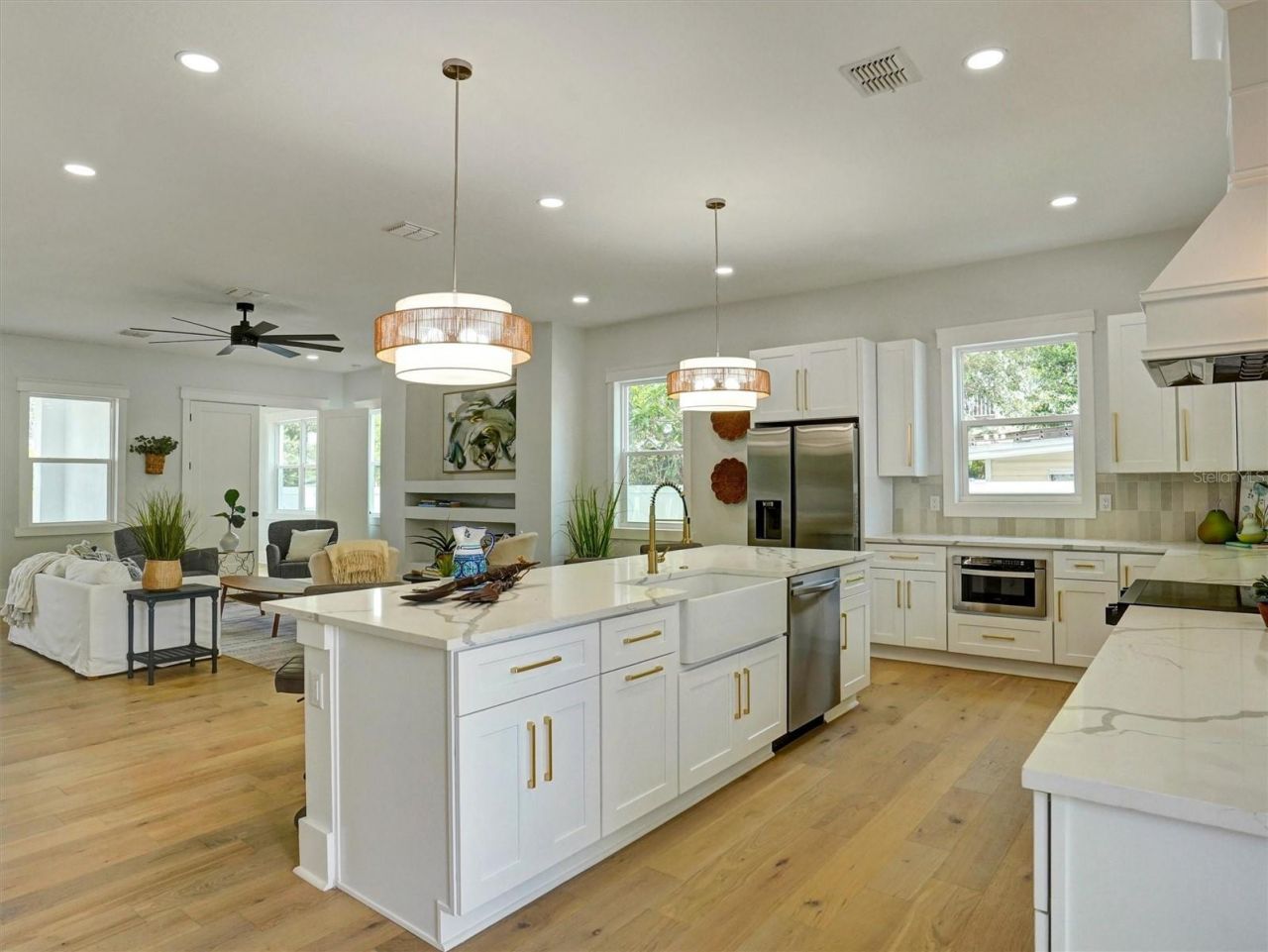 1420 36th Avenue N, Saint Petersburg, FL 33704 Photo