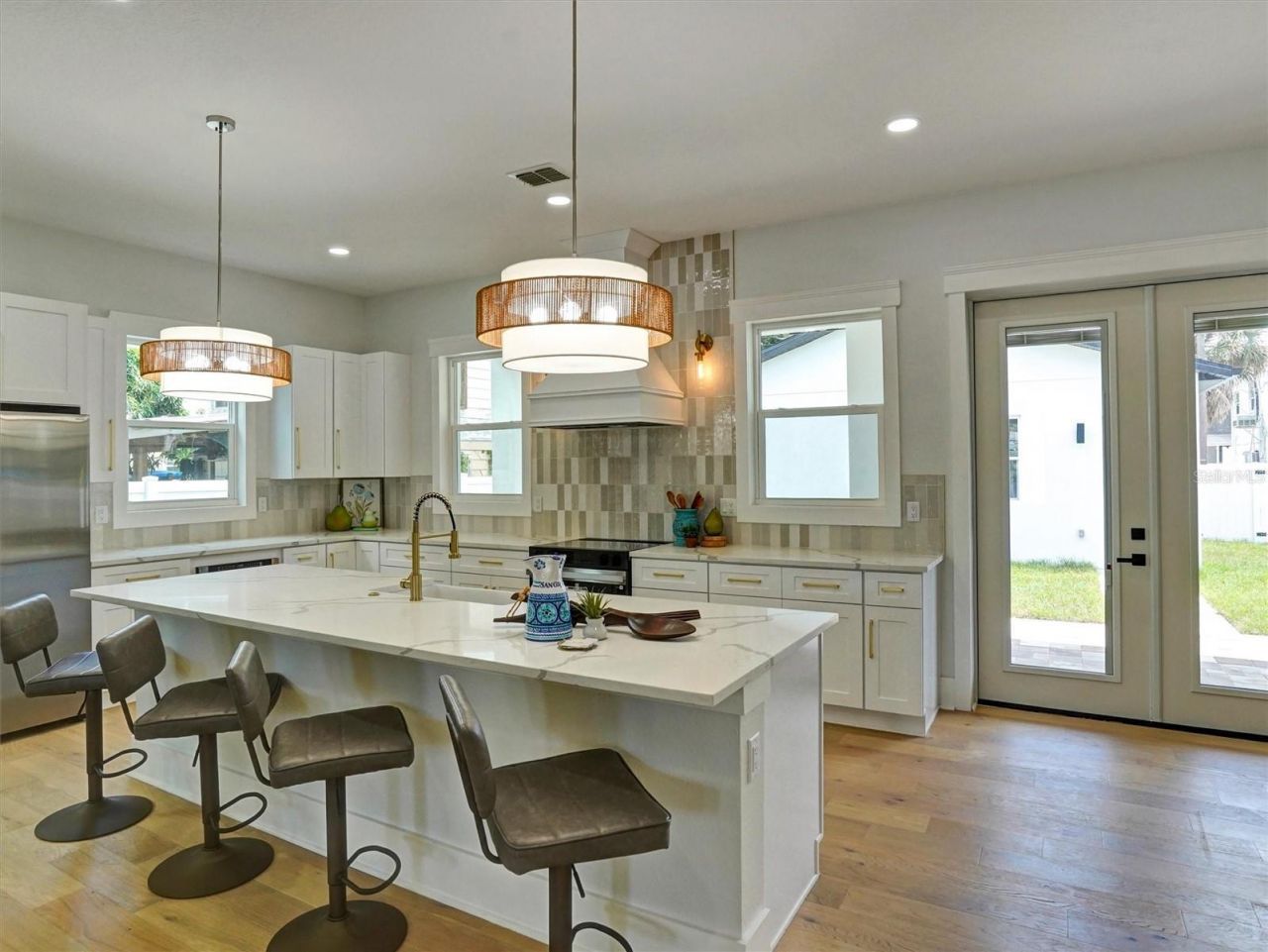 1420 36th Avenue N, Saint Petersburg, FL 33704 Photo