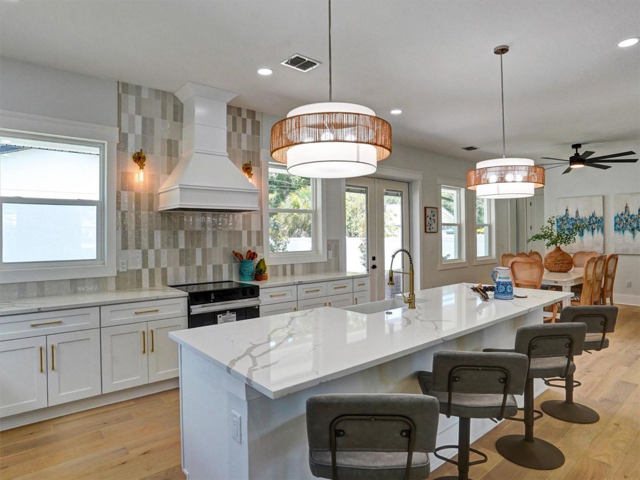 1420 36th Avenue N, Saint Petersburg, FL 33704 Photo