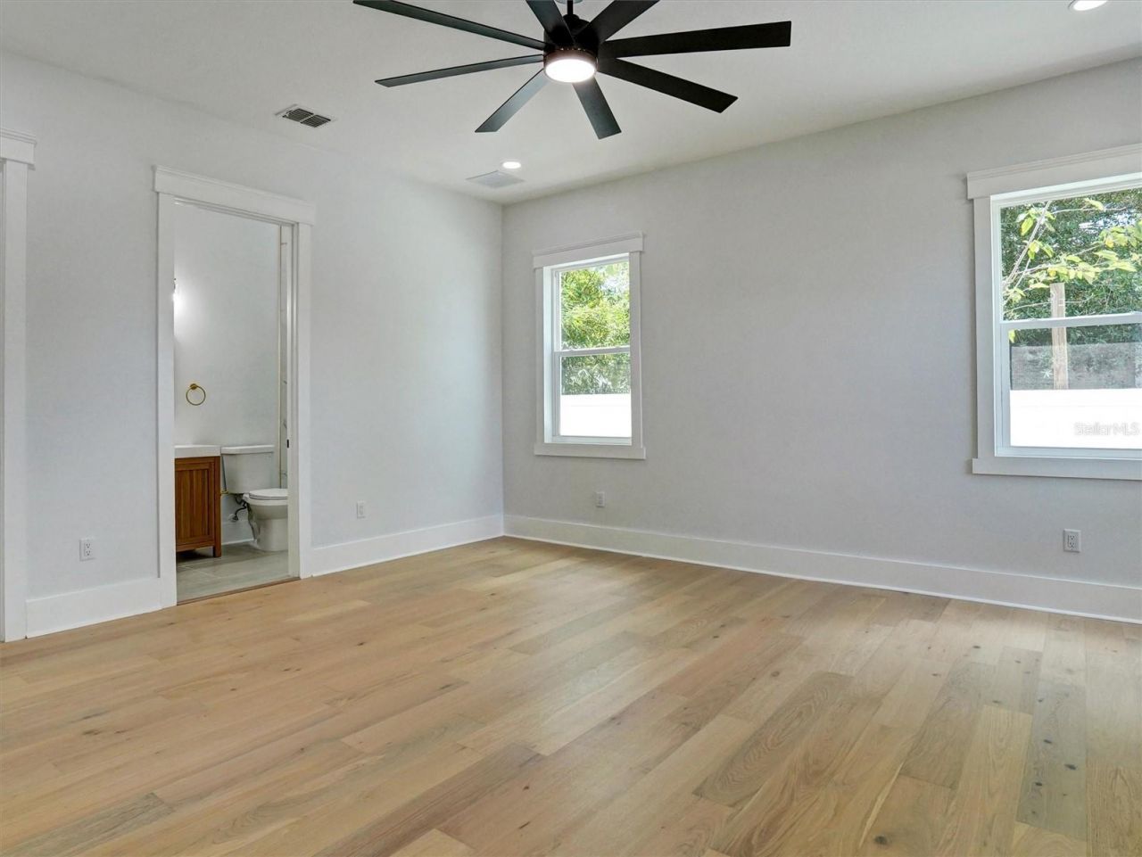 1420 36th Avenue N, Saint Petersburg, FL 33704 Photo