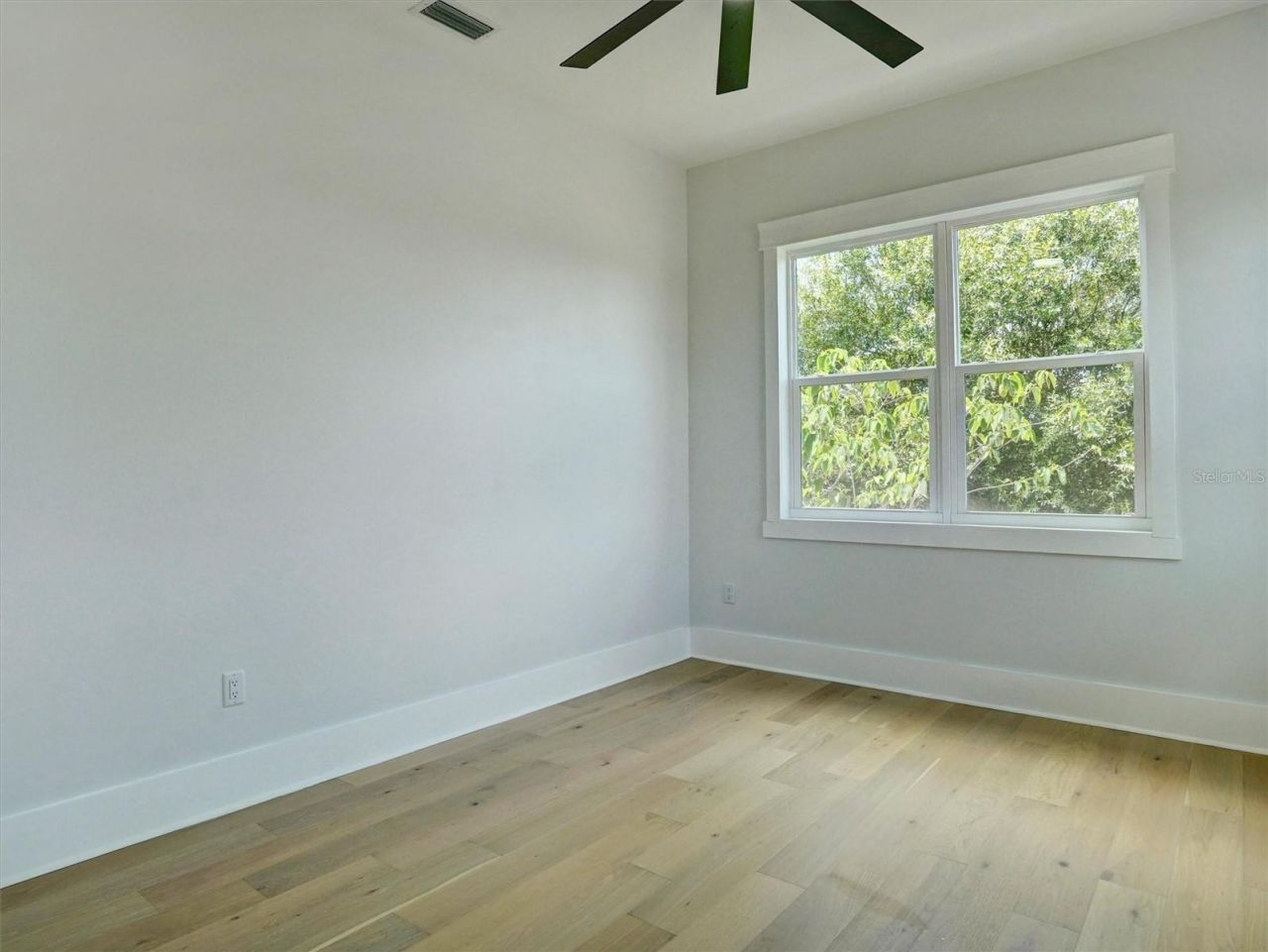 1420 36th Avenue N, Saint Petersburg, FL 33704 Photo