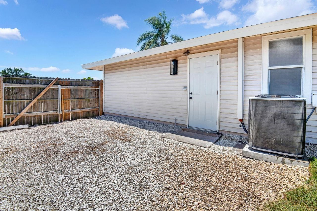 6306 37th Avenue W, Bradenton, FL 34209 Photo