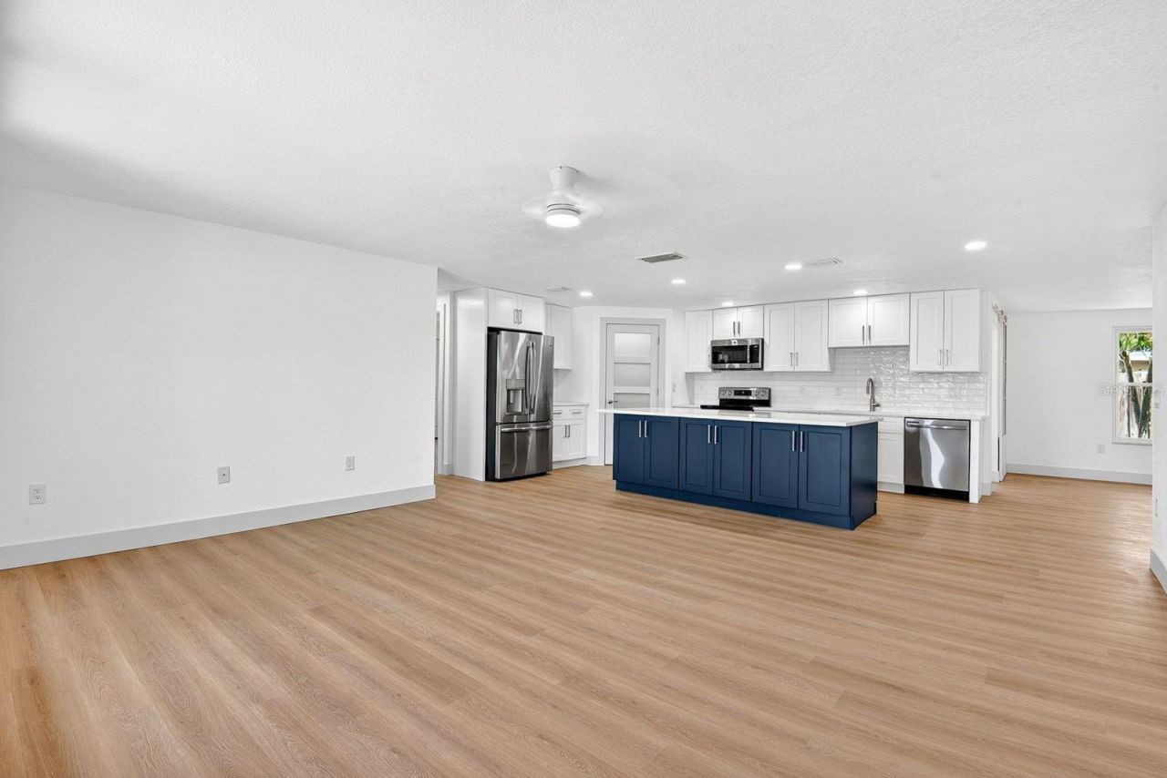 6306 37th Avenue W, Bradenton, FL 34209 Photo