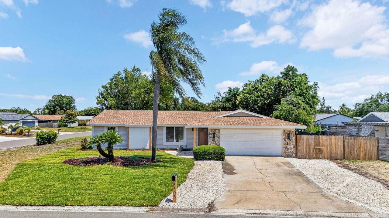 6306 37th Avenue W, Bradenton, FL 34209 Photo