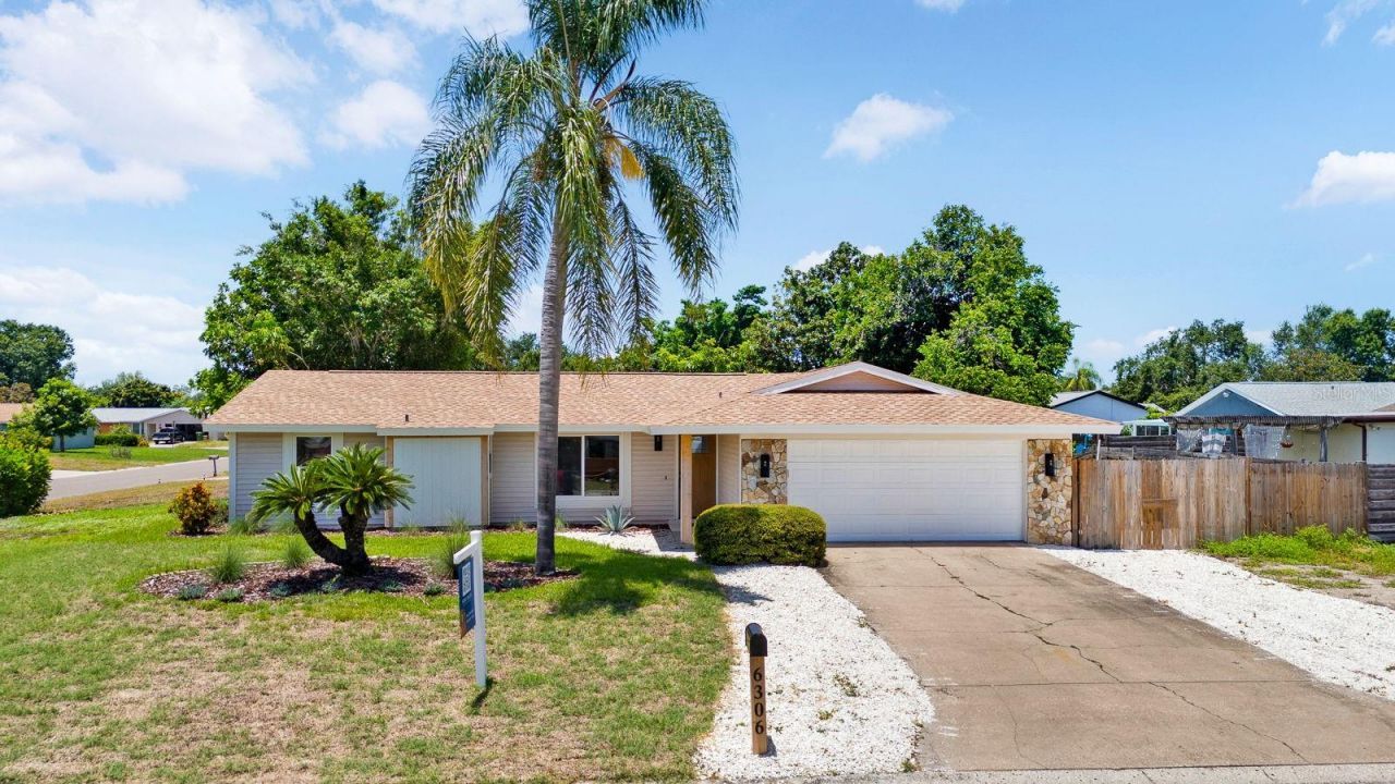 6306 37th Avenue W, Bradenton, FL 34209 Photo