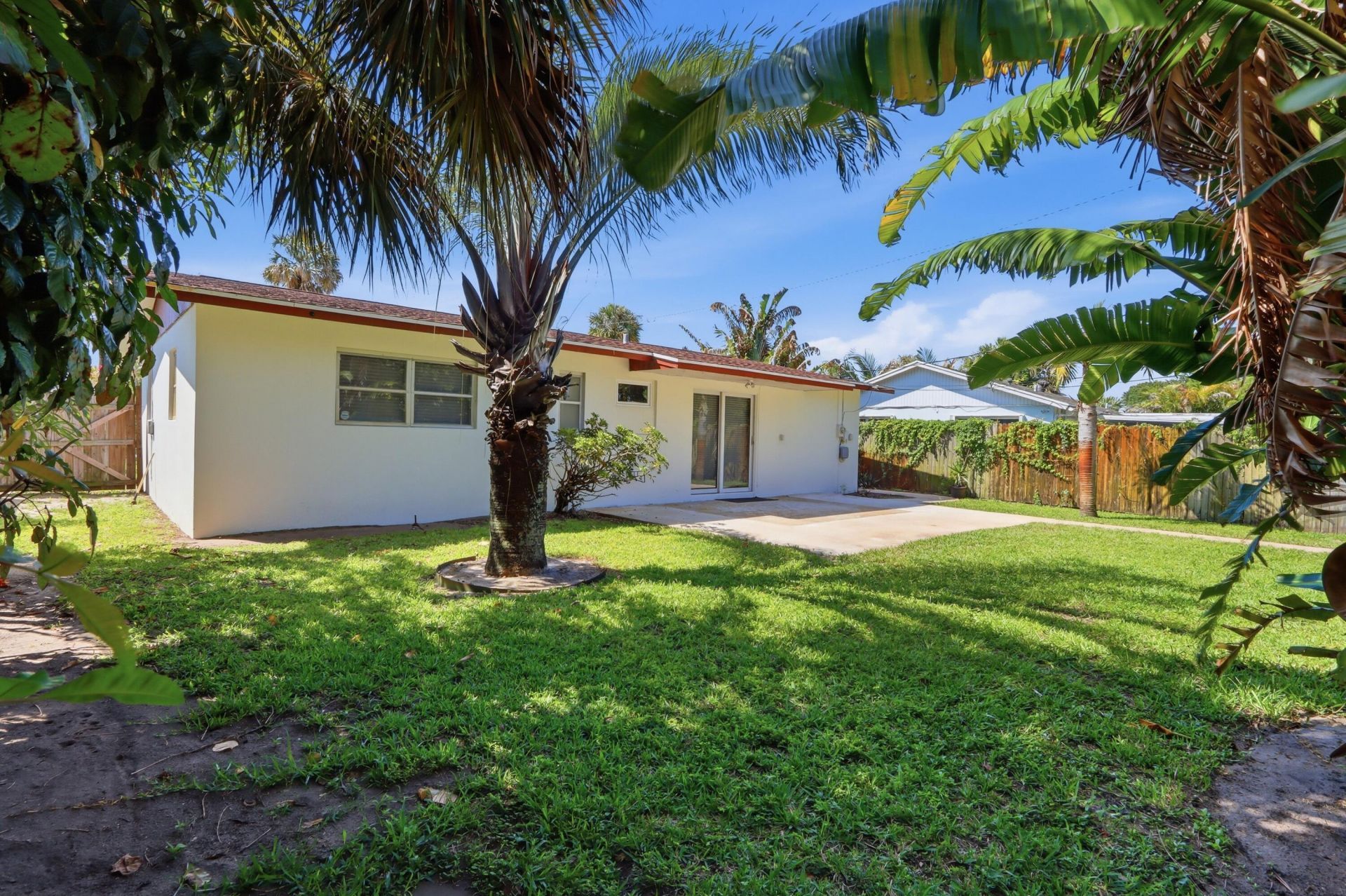 365 Garden Boulevard, Palm Beach Gardens, FL 33410 Photo