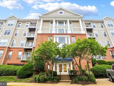 7011 FALLS REACH DRIVE , Unit 101, FALLS CHURCH, VA 22043