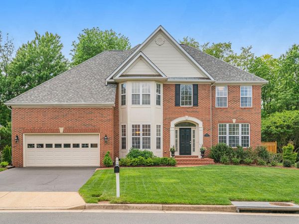 6758 EDGE CLIFF DRIVE , ALEXANDRIA, VA 22315