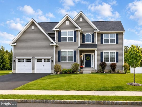 121 MARKLEY FARM CIRCLE, WEST NORRITON, PA 19403