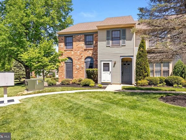 109 WYNDHAM PLACE, ROBBINSVILLE, NJ 08691