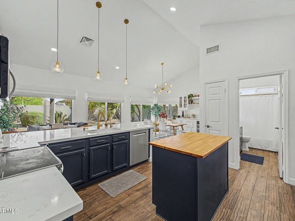 6314 W Del Rio Street, Chandler, AZ 85226
