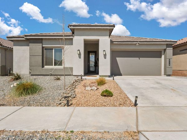 9116 Cambrils Drive NW, Albuquerque, NM 87114