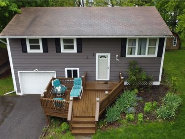302 Delwood Drive, Baldwinsville, NY 13027