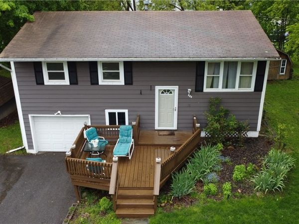 302 Delwood Drive, Baldwinsville, NY 13027