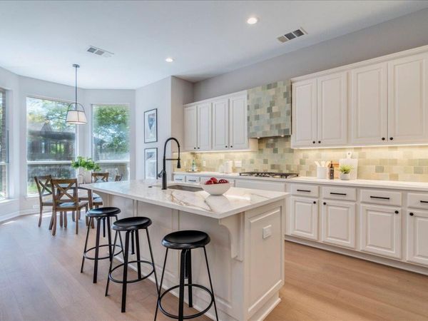 1109 Hillridge DR, Round Rock, TX 78665