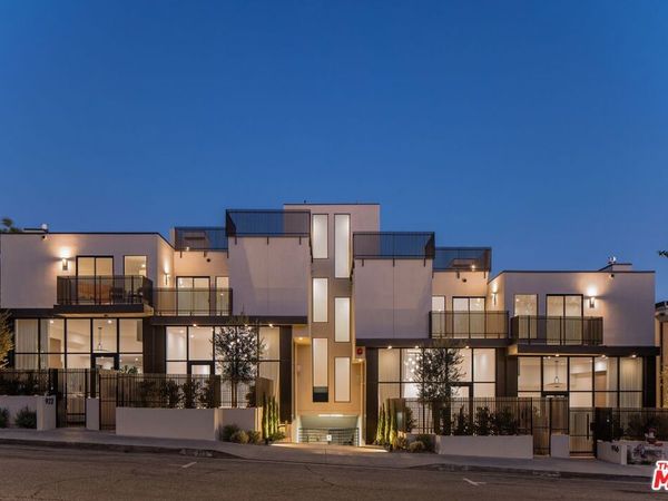 N West Knoll Drive, West Hollywood, CA 90069