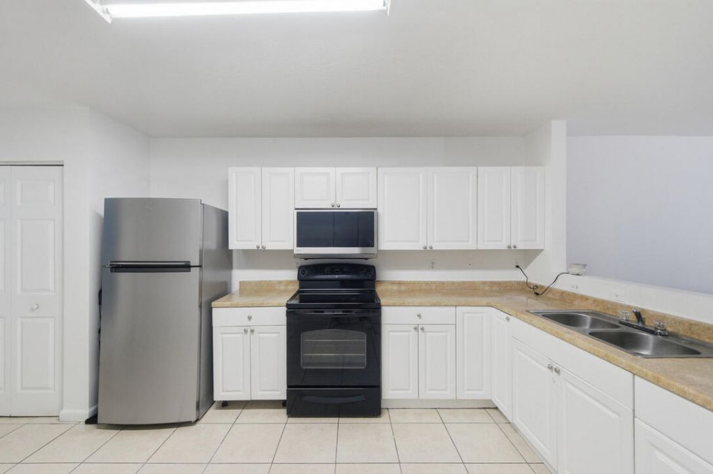 1311 Emerald Terrace, Fort Pierce, FL 34950 Photo