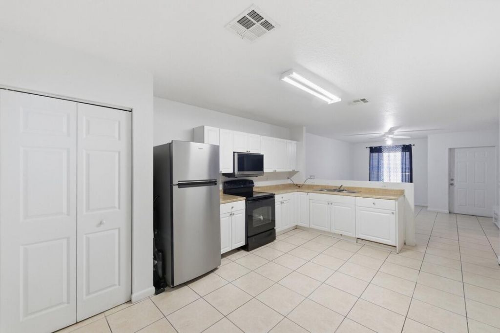 1311 Emerald Terrace, Fort Pierce, FL 34950 Photo
