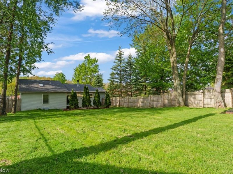 2330 Wedgewood Drive, Akron, OH 44312 Photo 30