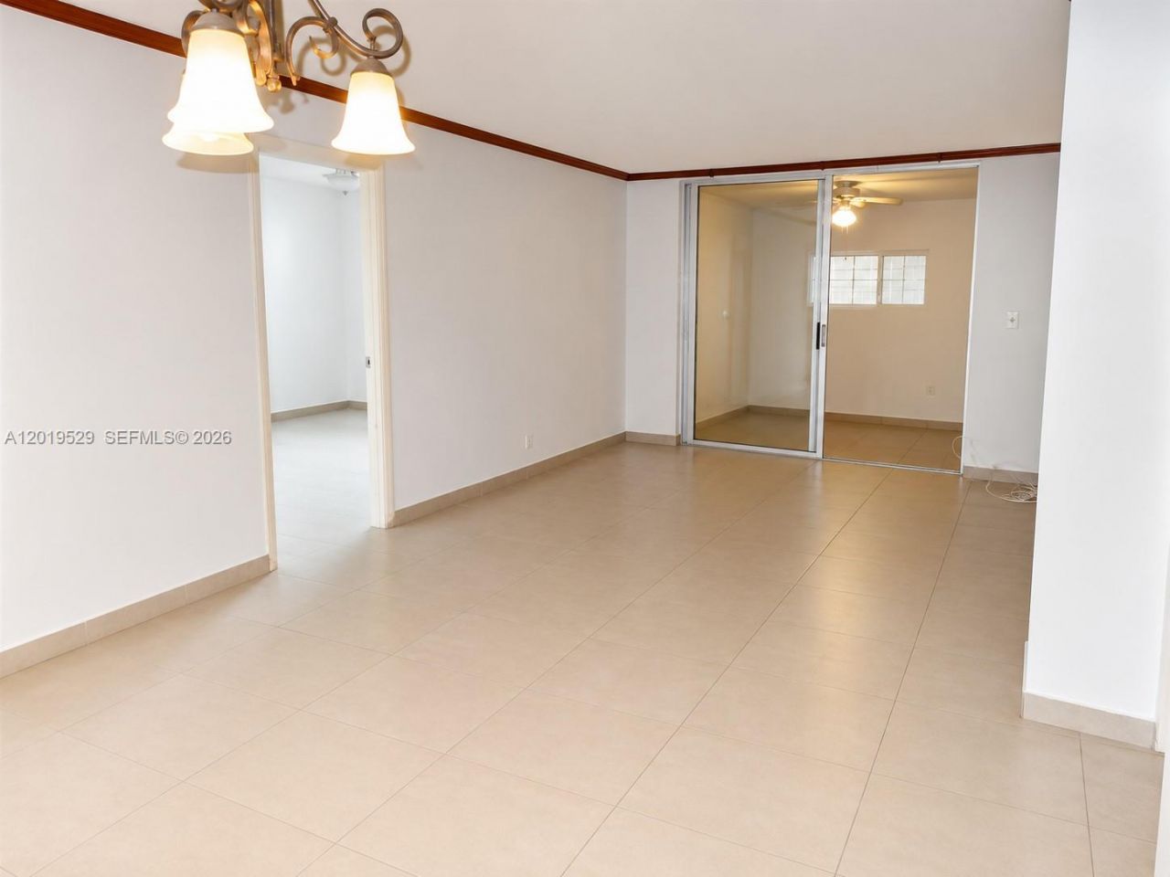 447 NE 195th St, Unit 117, Miami, FL 33179 Photo