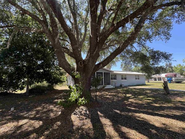 103 Bass Ave, Satsuma, FL 32189