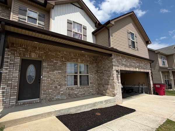 719 Sturdivant Dr , Clarksville, TN 37042
