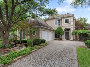 17 Woodcreek Lane, Frisco, TX 75034