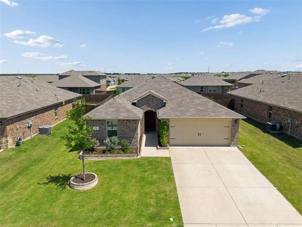 702 Cistern Way , Royse City, TX 75189