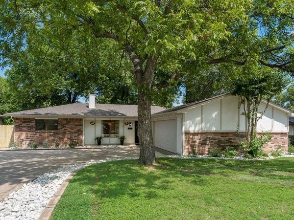 203 Sunset Court, Arlington, TX 76013