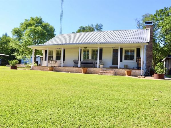 387 County Road 2101 , Ivanhoe, TX 75447