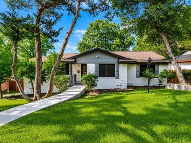1409 Autumn Leaves Trail, Dallas, TX 75241