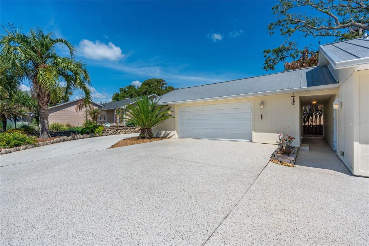 1818 S Riverside Drive , Edgewater, FL 32141 Photo