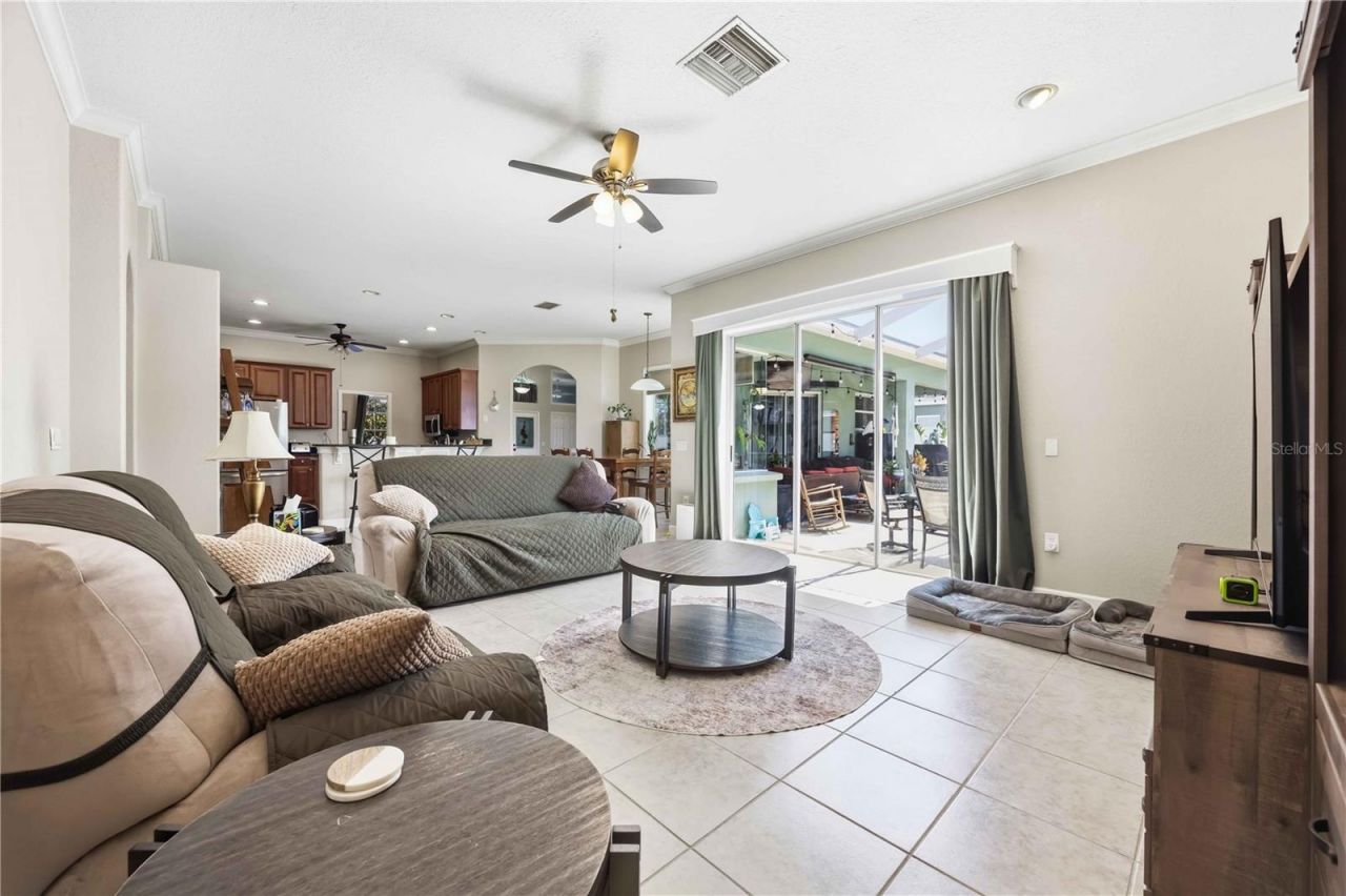 355 Ruby Lake Loop, Winter Haven, FL 33884 Photo