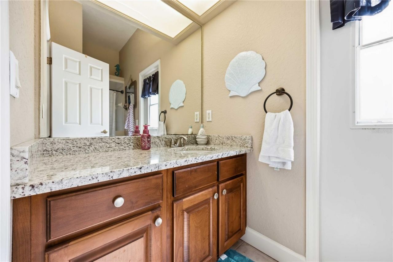 355 Ruby Lake Loop, Winter Haven, FL 33884 Photo