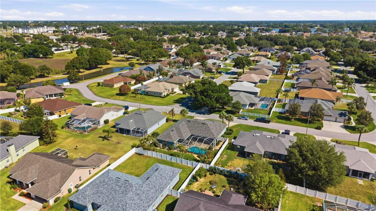 355 Ruby Lake Loop, Winter Haven, FL 33884 Photo