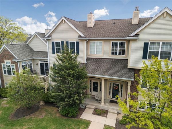 2631 N Greenwood Avenue , Arlington Heights, IL 60004