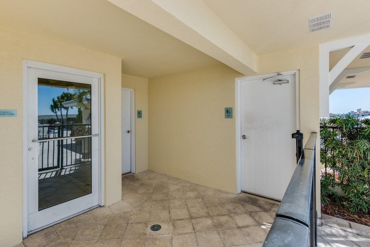 235 NE 1st Street, Unit 504, Delray Beach, FL 33444 Photo