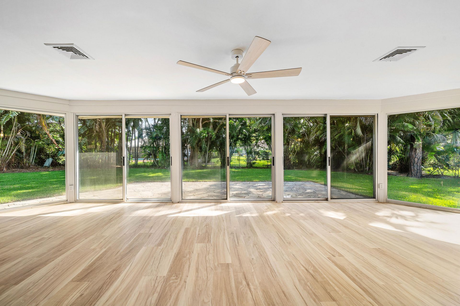 433 Pine Villa Drive, Atlantis, FL 33462 Photo