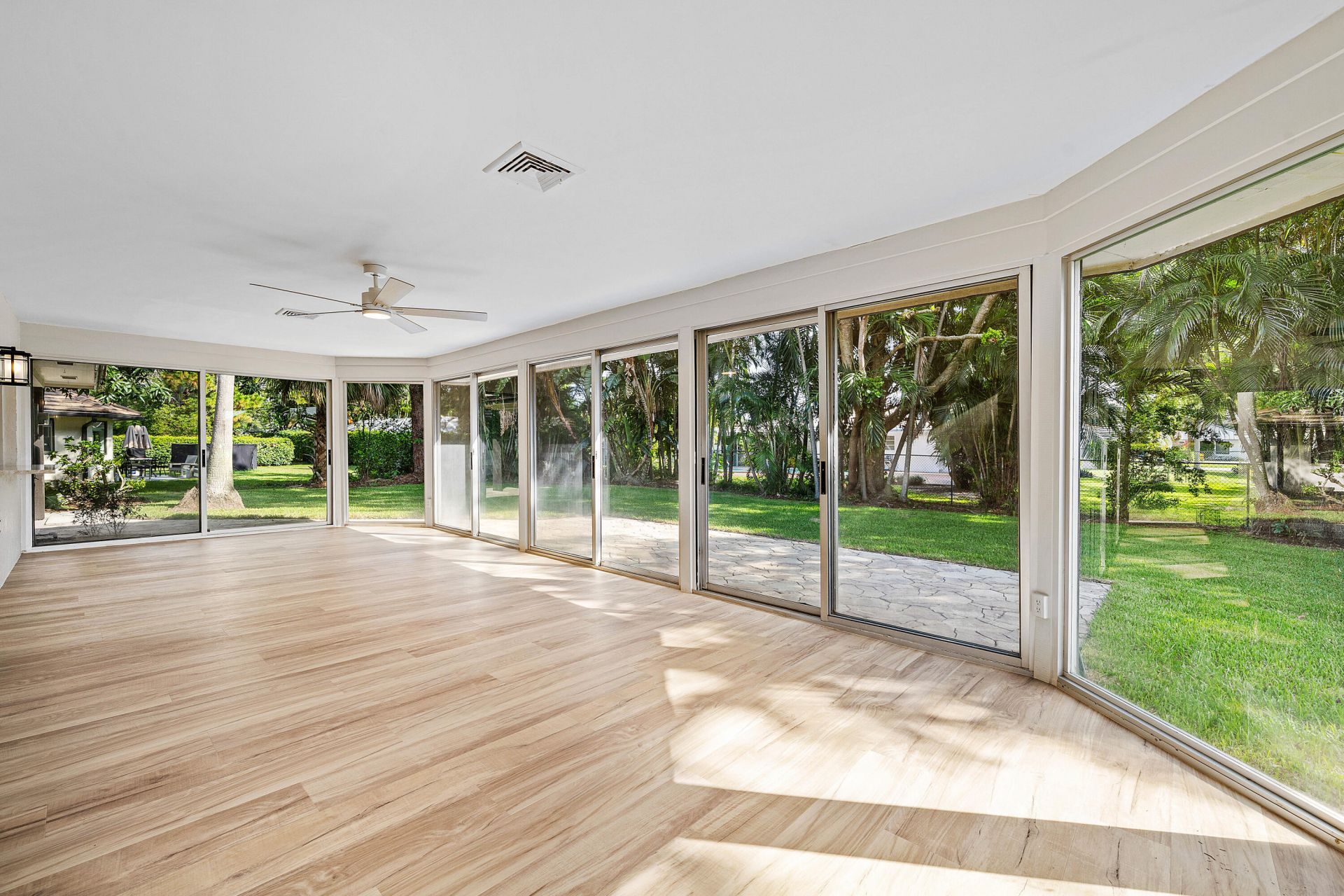 433 Pine Villa Drive, Atlantis, FL 33462 Photo