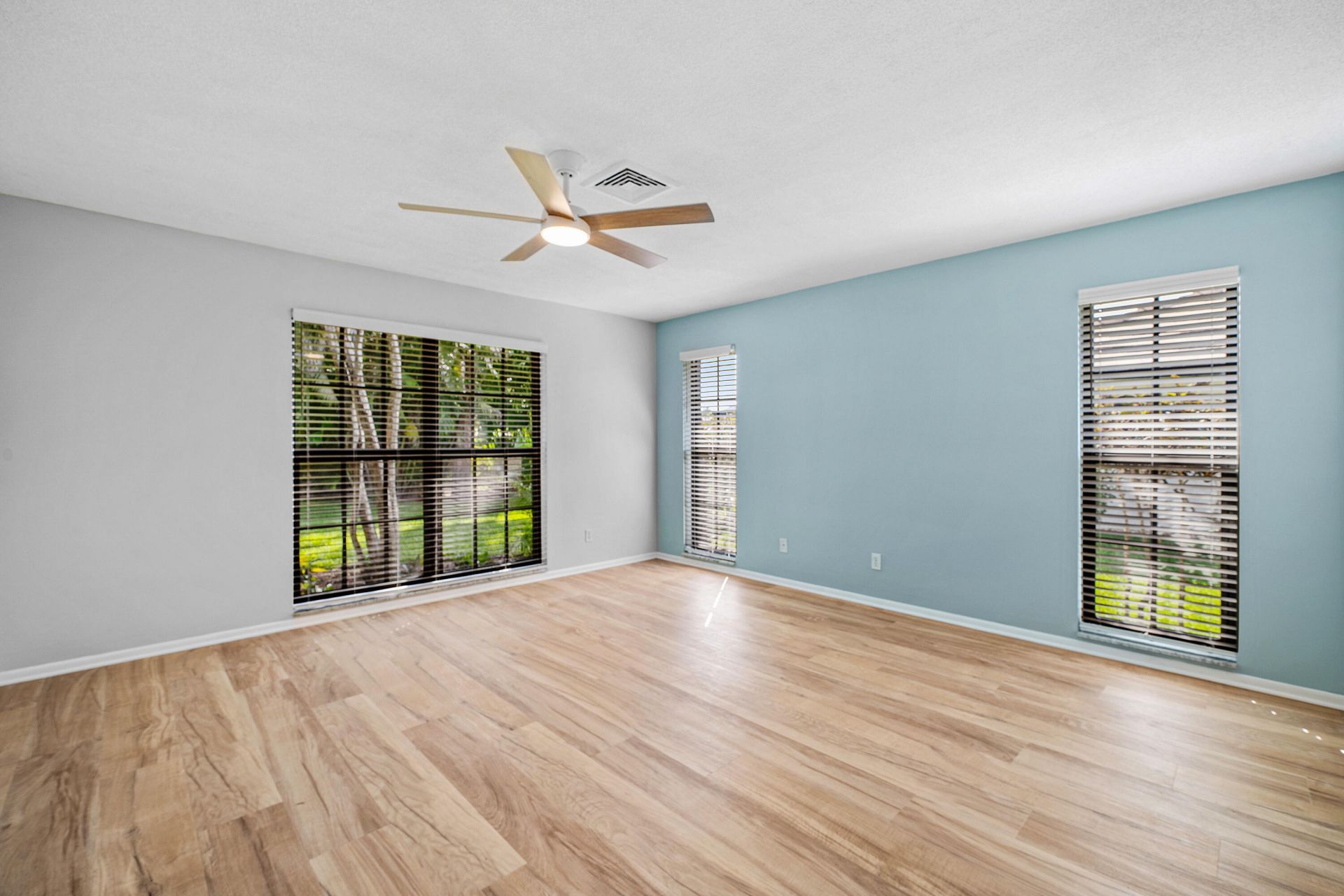 433 Pine Villa Drive, Atlantis, FL 33462 Photo