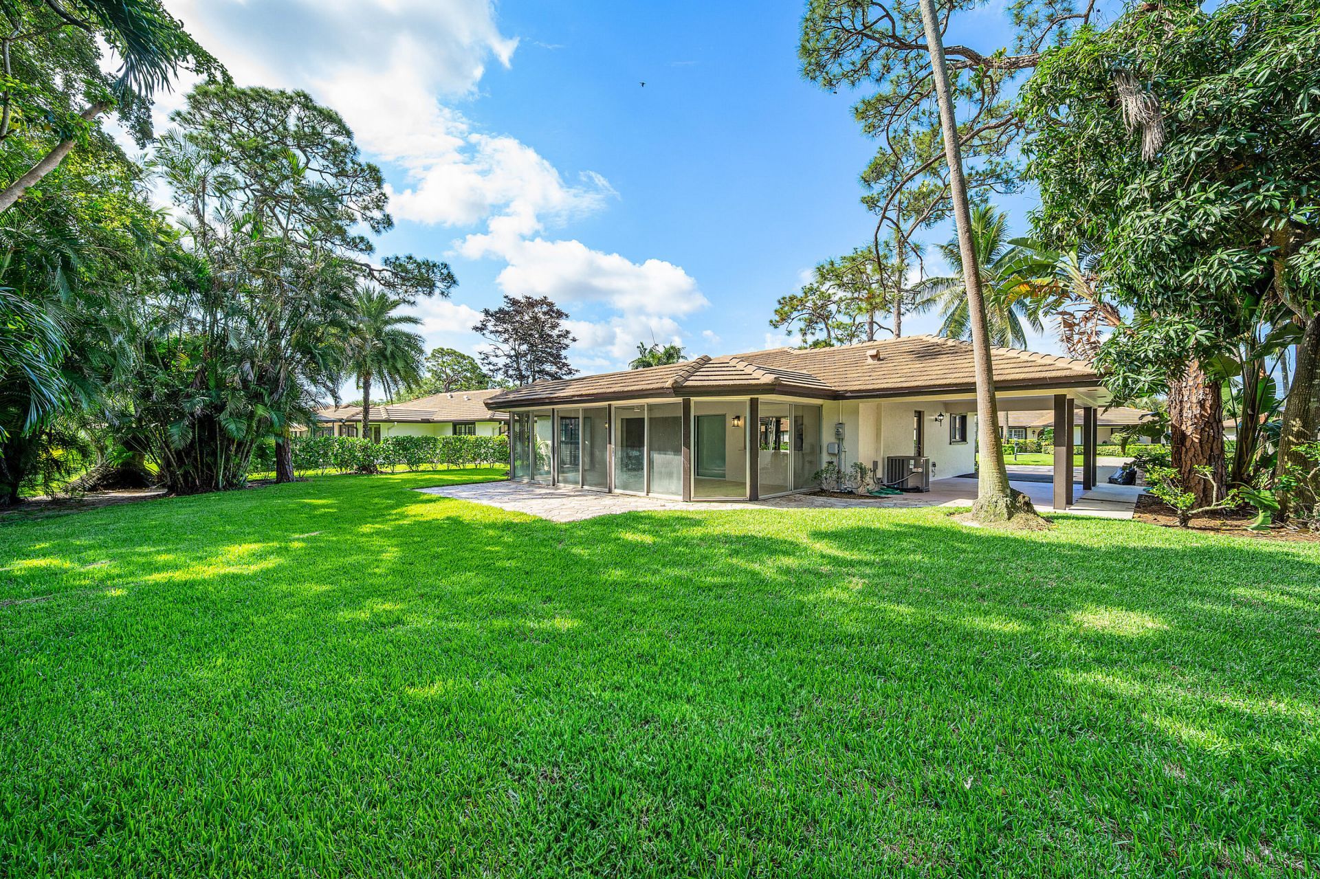 433 Pine Villa Drive, Atlantis, FL 33462 Photo