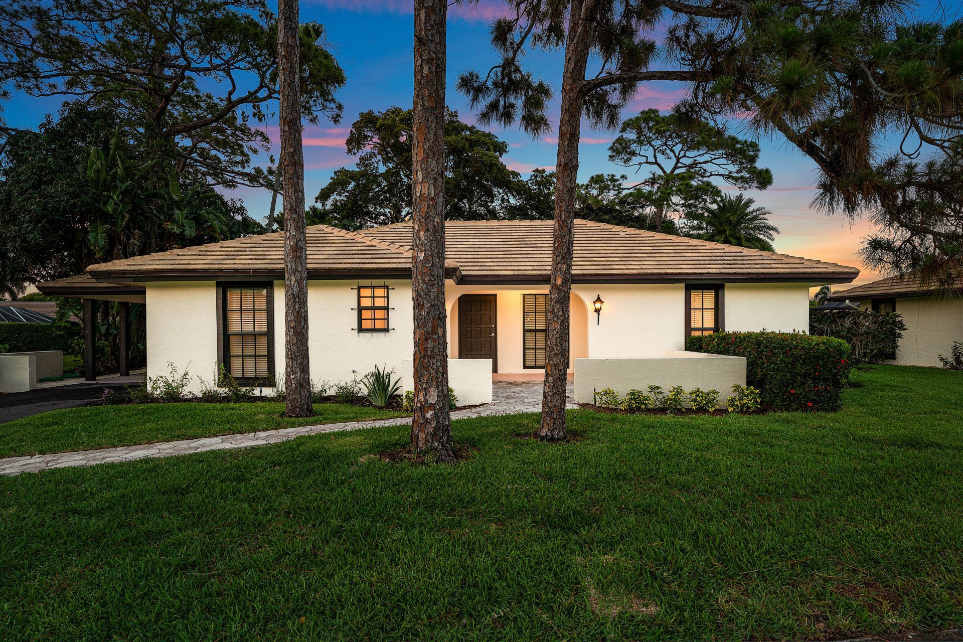 433 Pine Villa Drive, Atlantis, FL 33462 Photo