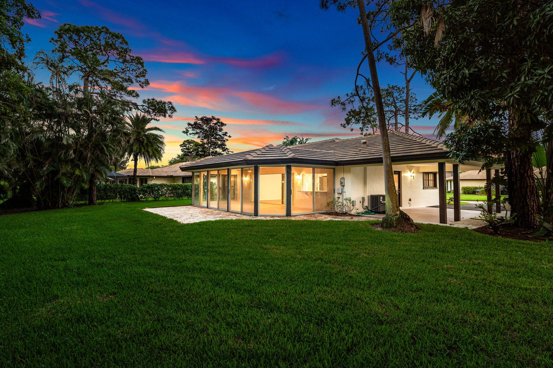 433 Pine Villa Drive, Atlantis, FL 33462 Photo