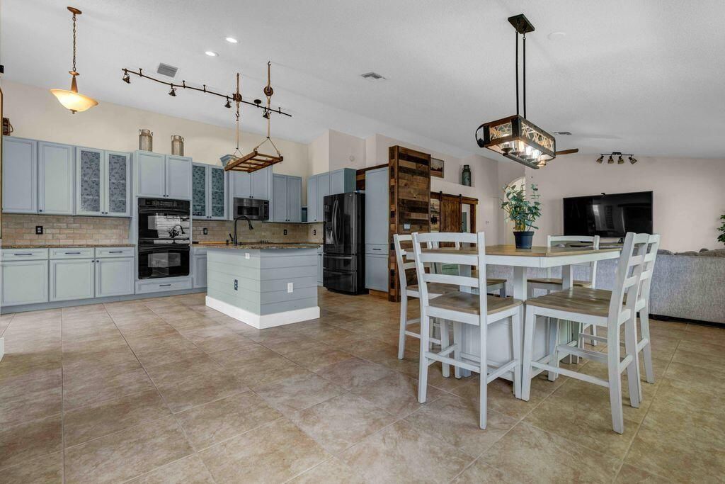 7925 Ambleside Way, Lake Worth, FL 33467 Photo