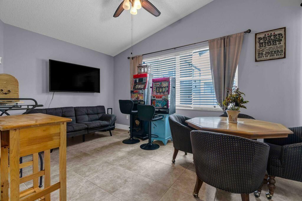 7925 Ambleside Way, Lake Worth, FL 33467 Photo